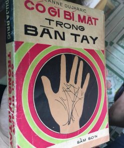 Có Gì Bí Mật Trong Bàn Tay